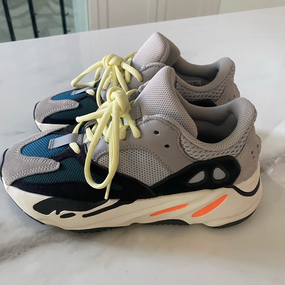 Adidas Yeezy Boost 700 Wave Runner - Picture 7 of 7